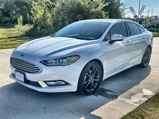 Used 2018 Ford Fusion SE with VIN 3FA6P0HD8JR267536 for sale in Grapevine, TX