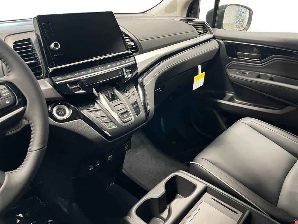 Thumbnail: 2026 Honda Odyssey - 14