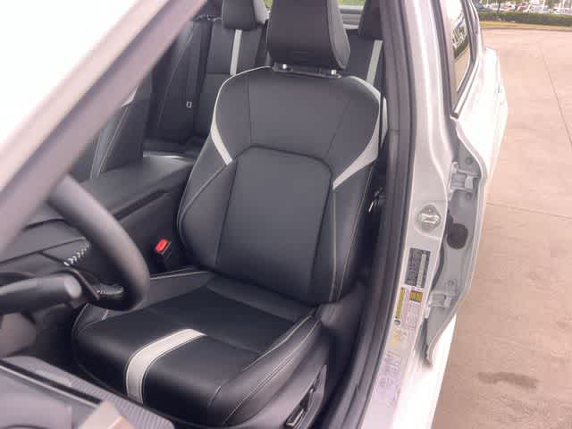 Thumbnail: 2025 Toyota Camry - 11