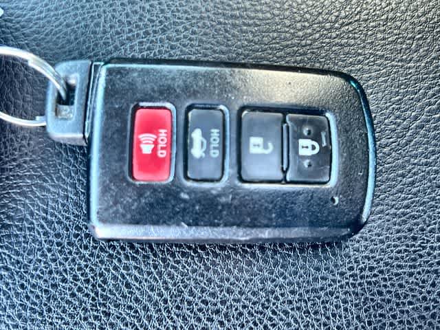 Thumbnail: 2016 Toyota Avalon - 21