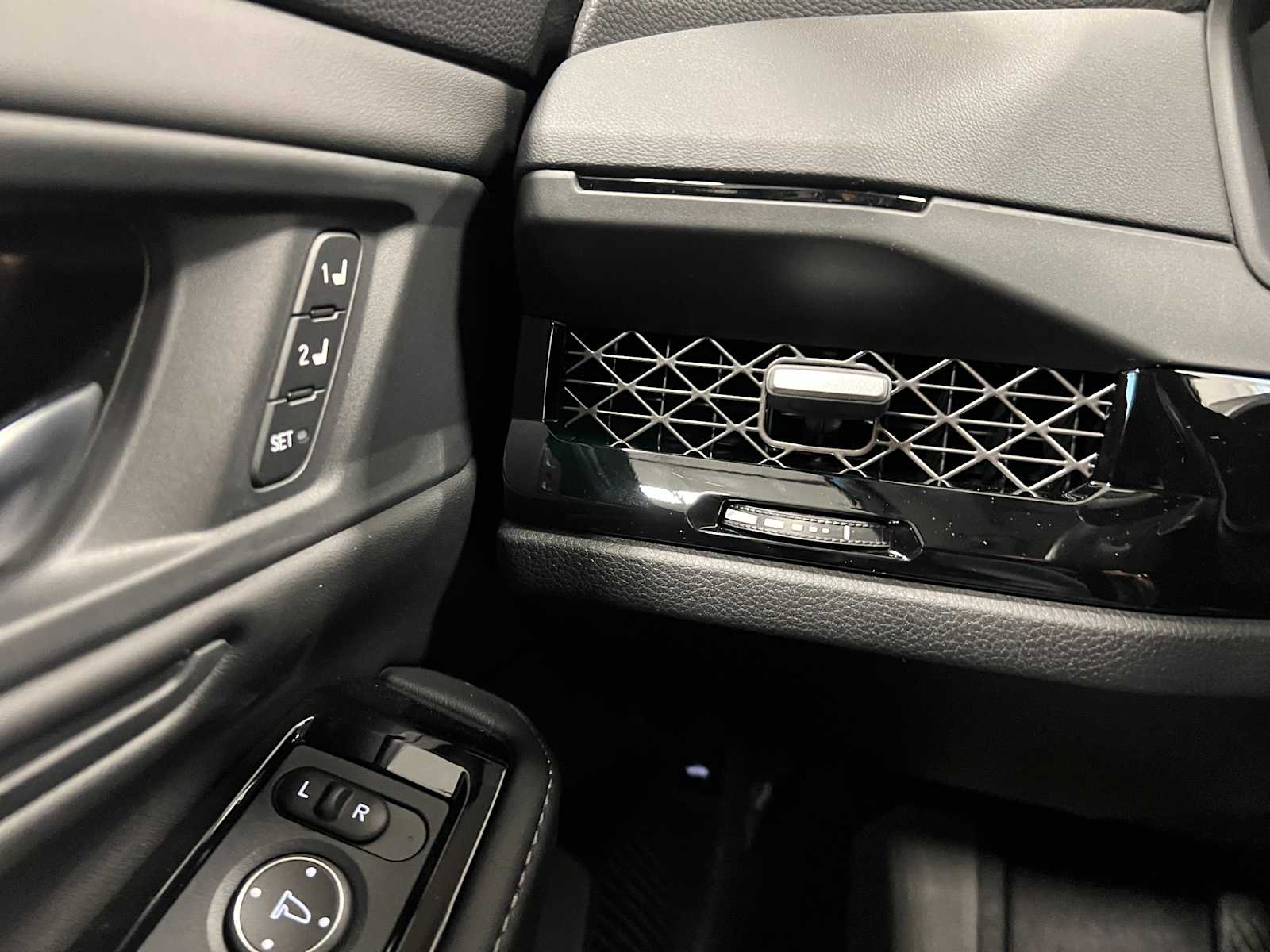 Thumbnail: 2025 Honda Accord - 18