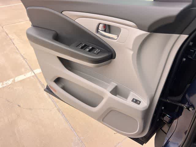 Thumbnail: 2018 Honda Pilot - 30