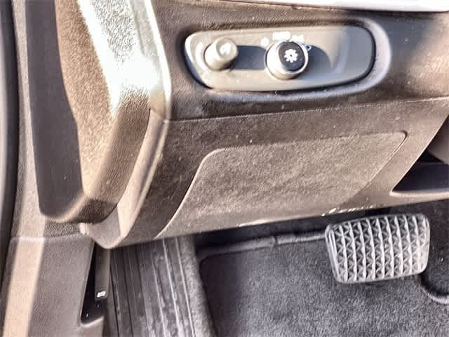 Thumbnail: 2017 Chevrolet Volt - 29