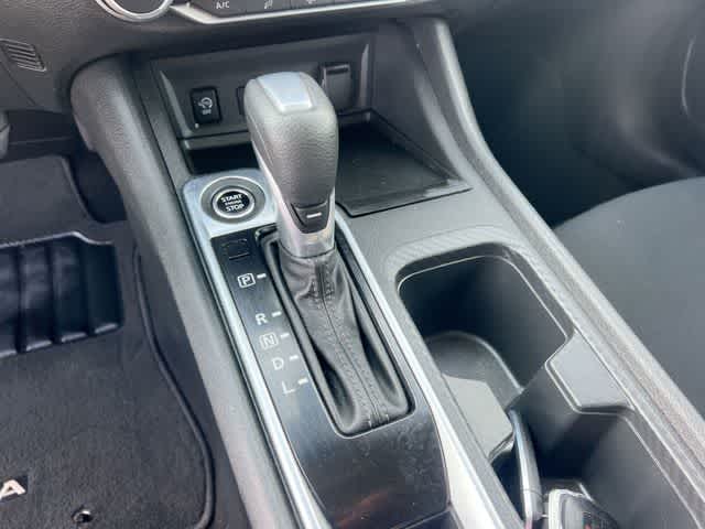 Thumbnail: 2024 Nissan Sentra - 16