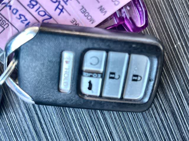 Thumbnail: 2018 Honda Pilot - 21