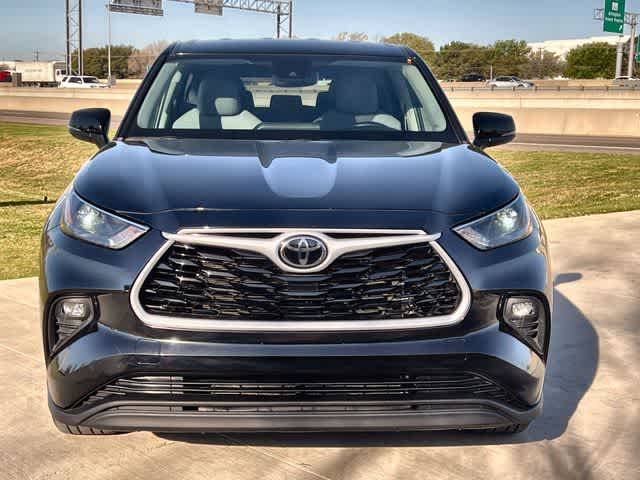 Thumbnail: 2024 Toyota Highlander - 7