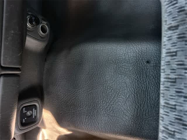 Thumbnail: 2006 Toyota Tundra - 27