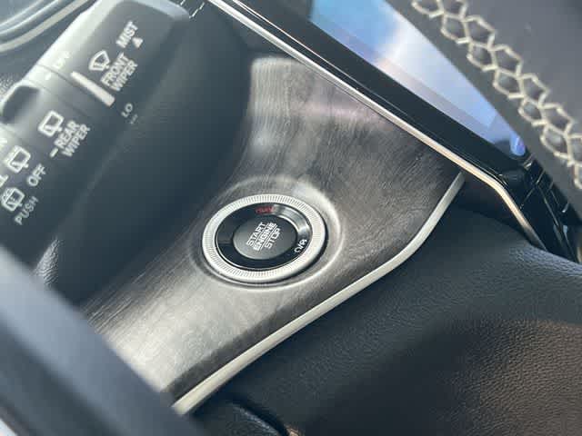 Thumbnail: 2023 Jeep Grand Cherokee L - 28