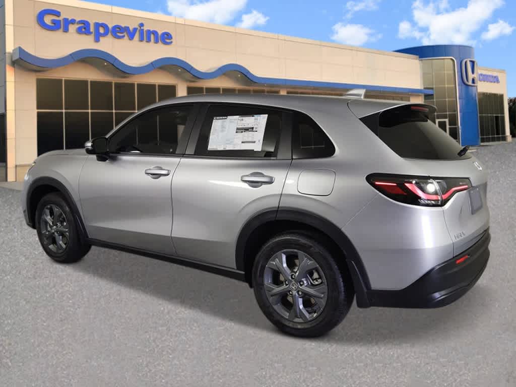 Thumbnail: 2027 Honda HR-V - 3