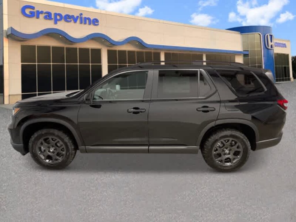 New 2025 Honda Pilot TrailSport SUV