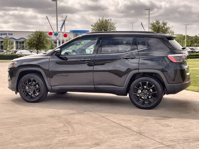 Thumbnail: 2022 Jeep Compass - 4