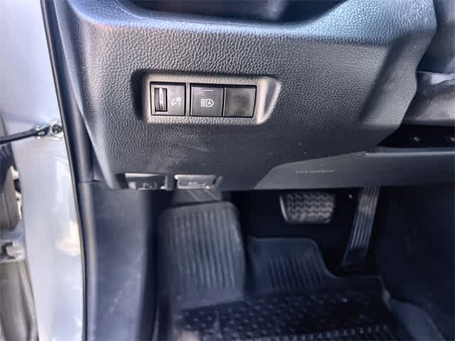 Thumbnail: 2021 Toyota RAV4 - 28