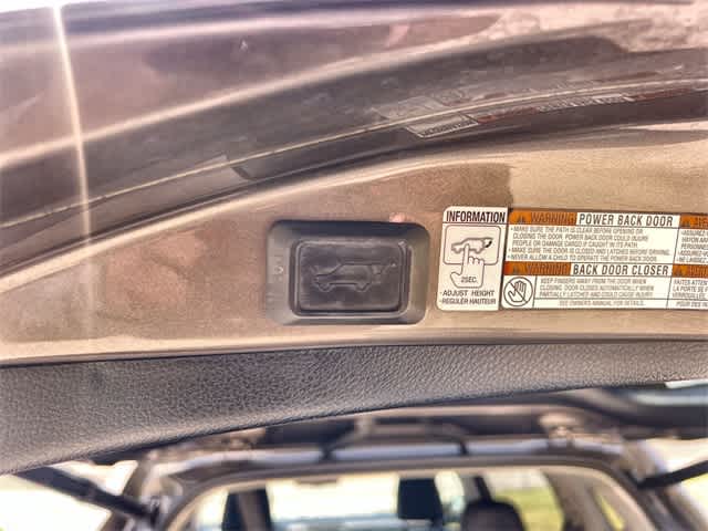 Thumbnail: 2014 Toyota RAV4 - 34