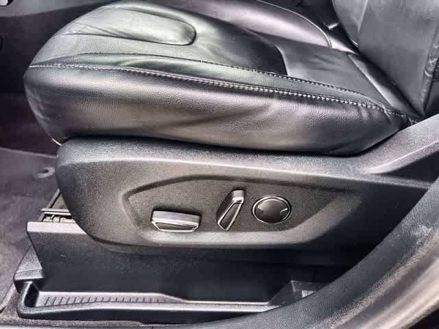 Thumbnail: 2019 Ford Edge - 31