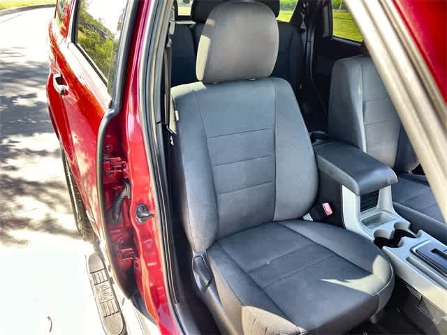 2010 Ford Escape XLT 14