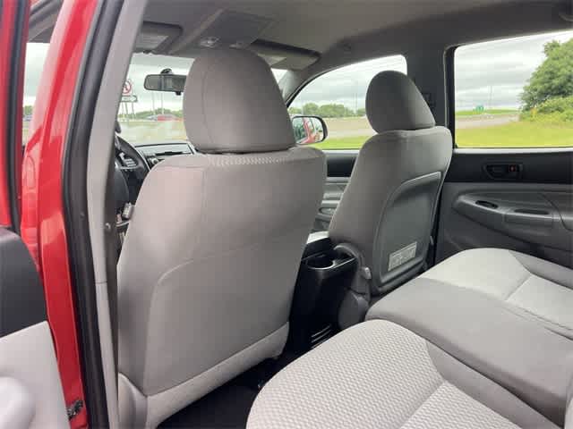 2012 Toyota Tacoma  13