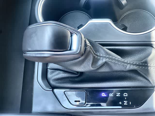 Thumbnail: 2024 Toyota Highlander - 16