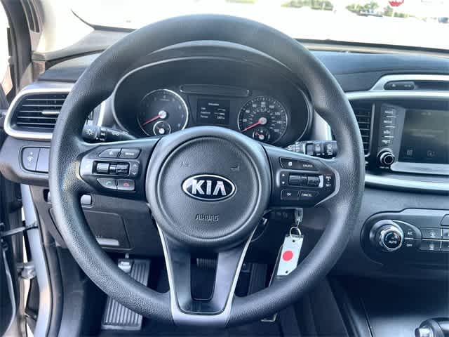 Thumbnail: 2018 Kia Sorento - 17