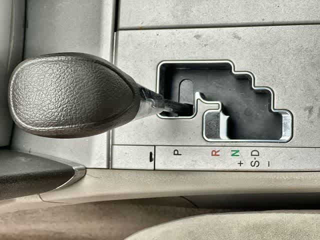 Thumbnail: 2011 Toyota Camry - 16