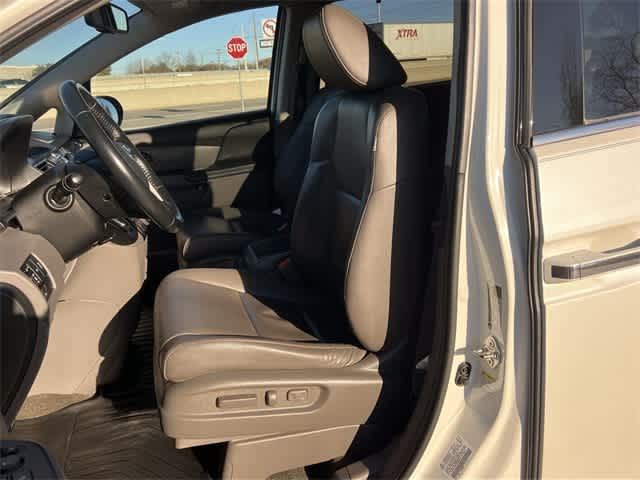 Thumbnail: 2015 Honda Odyssey - 11