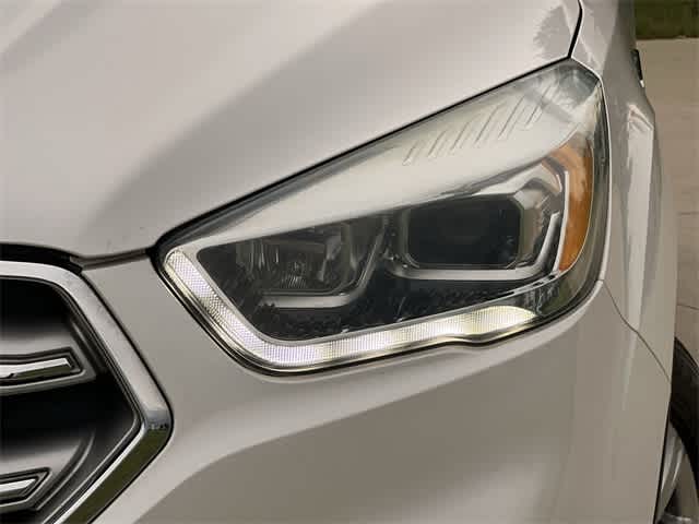 2017 Ford Escape Titanium 24