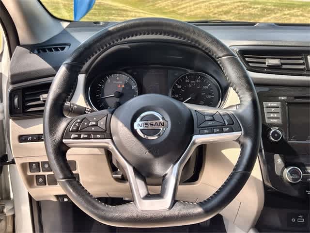 Thumbnail: 2022 Nissan Rogue Sport - 17