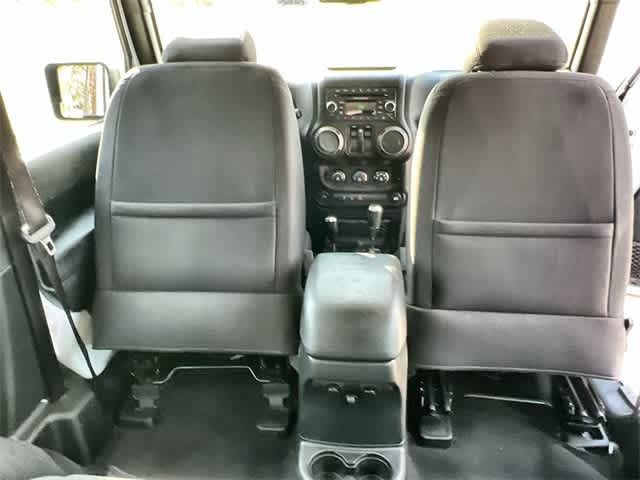 Thumbnail: 2017 Jeep Wrangler - 13