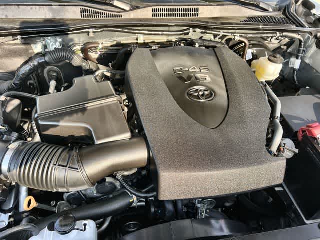 Thumbnail: 2023 Toyota Tacoma - 10