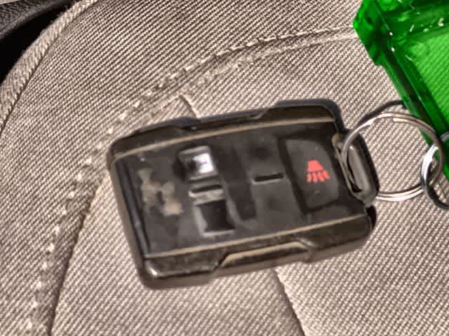 Thumbnail: 2020 Chevrolet Colorado - 21