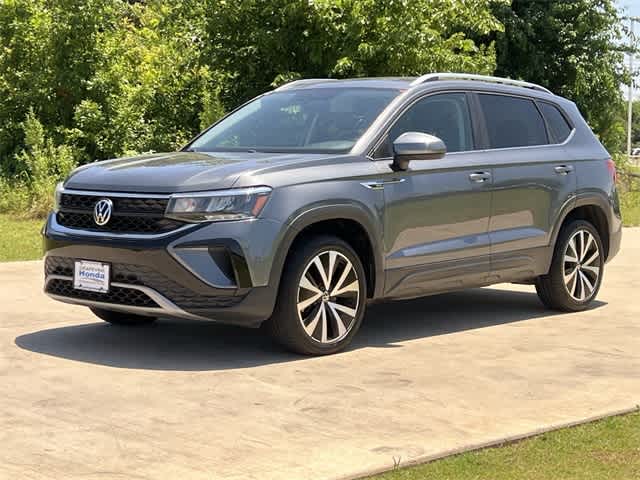 2022 Volkswagen Taos SE -
                  Grapevine, TX