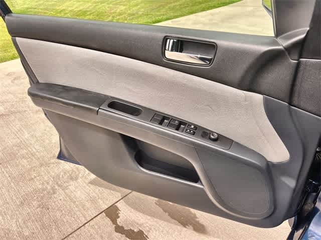 Thumbnail: 2011 Nissan Sentra - 29