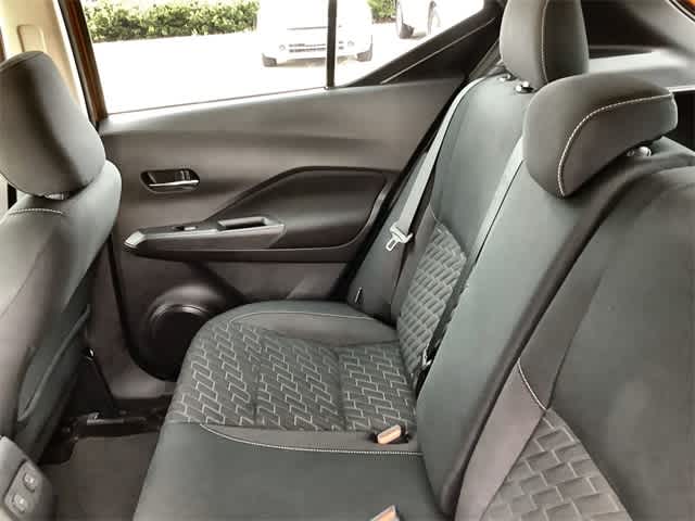2022 Nissan Kicks SV 14
