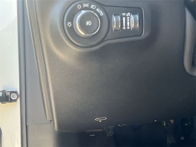Thumbnail: 2020 Jeep Compass - 29