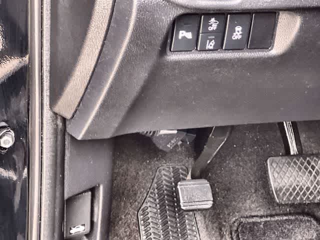 Thumbnail: 2019 Honda Pilot - 29