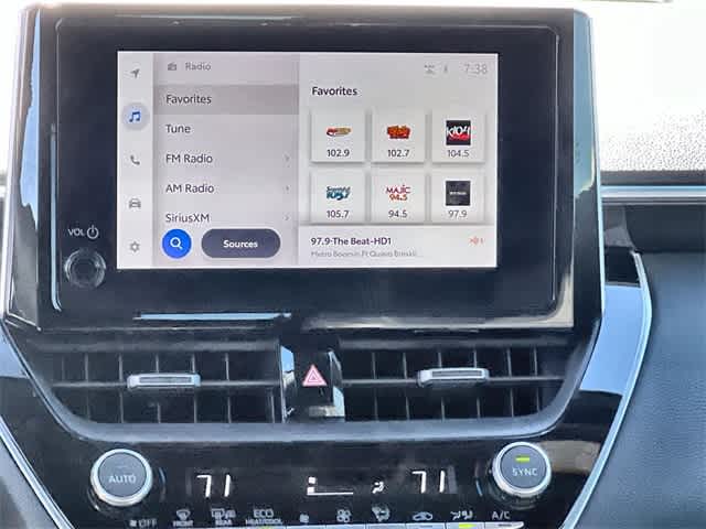 Thumbnail: 2023 Toyota Corolla Cross - 18