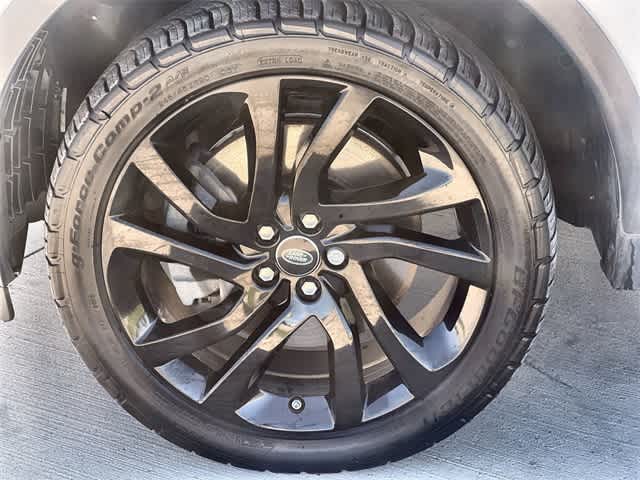 Thumbnail: 2018 Land Rover Discovery Sport - 9