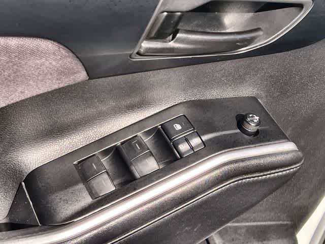 Thumbnail: 2022 Toyota Highlander - 30