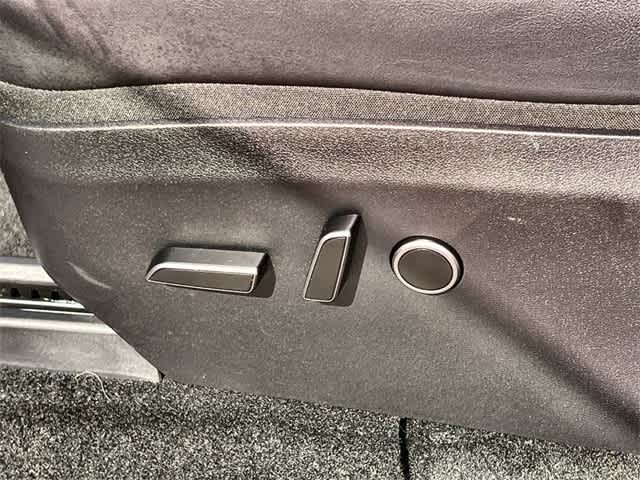 Thumbnail: 2023 Tesla Model Y - 31