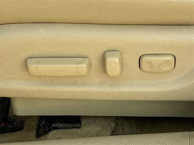 Thumbnail: 2011 Honda Accord - 29