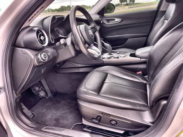 Thumbnail: 2020 Alfa Romeo Giulia - 3