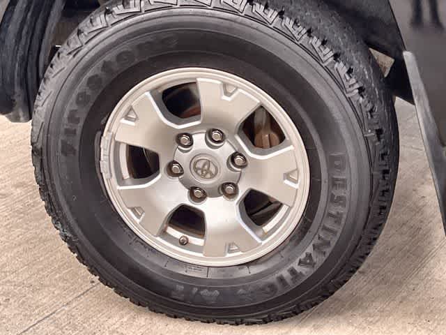 Thumbnail: 2010 Toyota Tacoma - 9