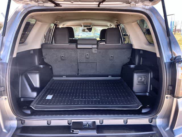 Thumbnail: 2022 Toyota 4Runner - 20