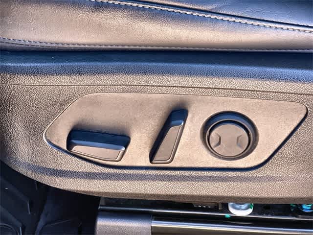 Thumbnail: 2023 Kia Sorento - 31