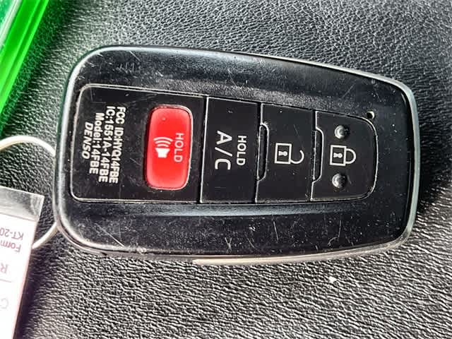 Thumbnail: 2017 Toyota Prius Prime - 21