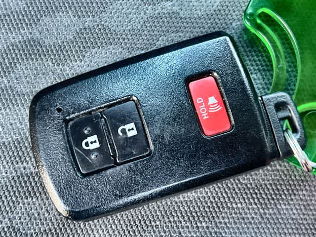 Thumbnail: 2023 Toyota Tacoma - 21