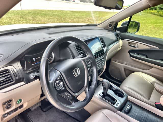 Thumbnail: 2016 Honda Pilot - 15