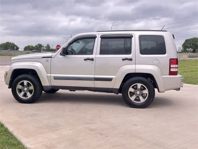 Thumbnail: 2008 Jeep Liberty - 4