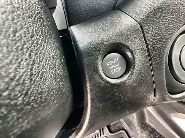 Thumbnail: 2022 Nissan Frontier - 28