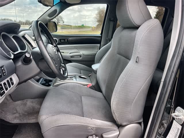 Thumbnail: 2010 Toyota Tacoma - 11