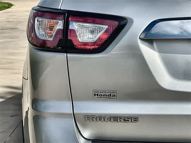 Thumbnail: 2017 Chevrolet Traverse - 8